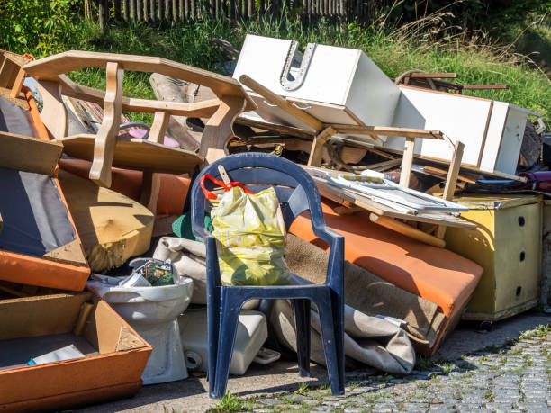 Best Yard Cleanup Services  in Omak, WA
